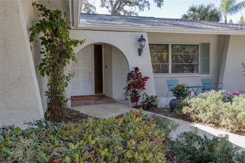 511 CRYSTAL BEACH AVENUE CRYSTAL BEACH FL 34681