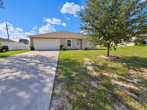 Tiny photo for 284 Marion Oaks Course, Ocala, FL 34473 (MLS # OM734492)