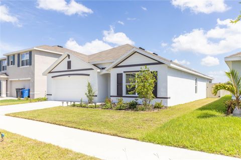 A home in WIMAUMA