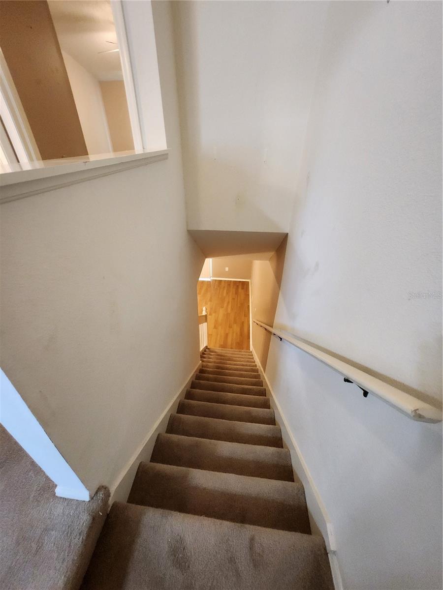 HUNTERS KEY TWNHMS AT NORT - Residential Lease