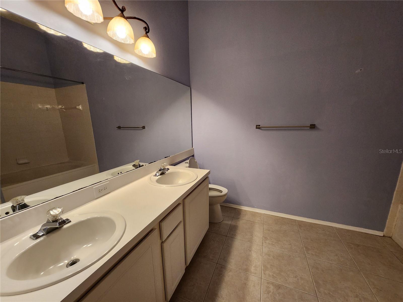 HUNTERS KEY TWNHMS AT NORT - Residential Lease