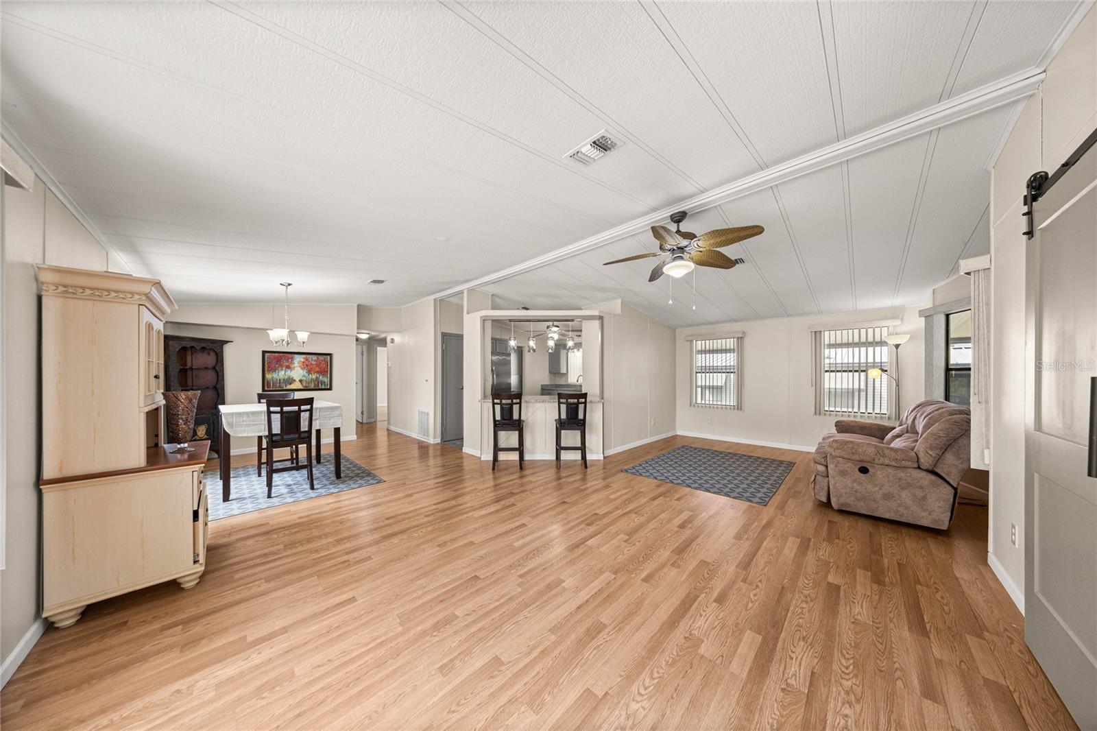 LADY LAKE ORANGE BLOSSOM GARDENS UNIT 05 - Residential