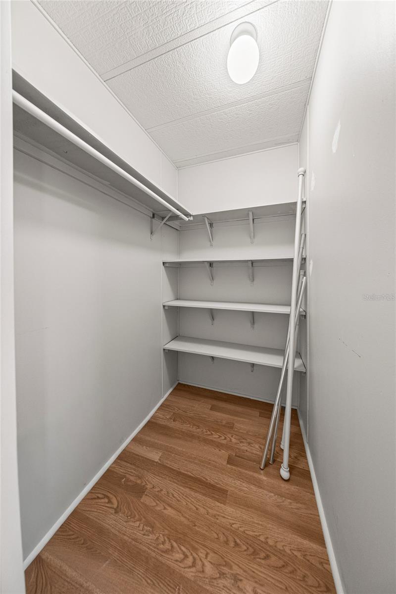 LADY LAKE ORANGE BLOSSOM GARDENS UNIT 05 - Residential