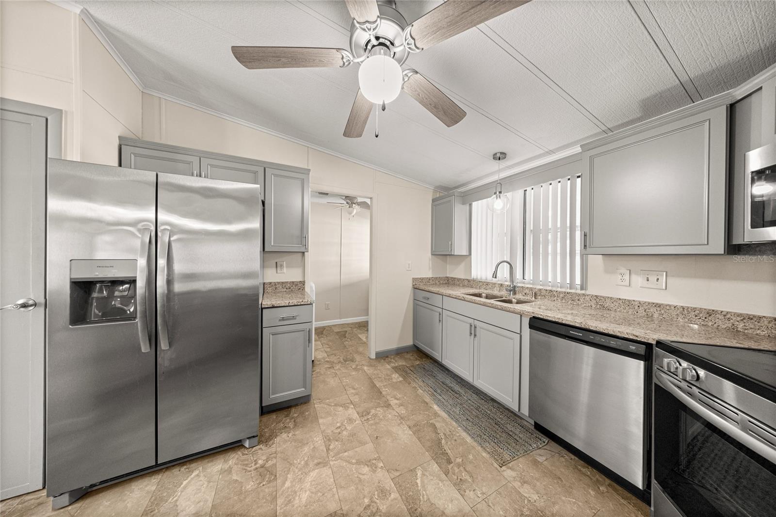 LADY LAKE ORANGE BLOSSOM GARDENS UNIT 05 - Residential