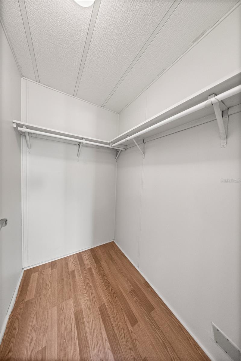 LADY LAKE ORANGE BLOSSOM GARDENS UNIT 05 - Residential