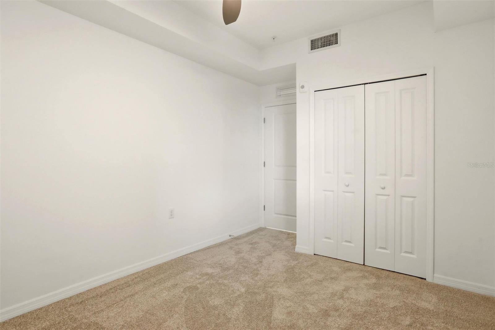 TERRACE 2/IBIS LNDG PH I BLDG - Residential