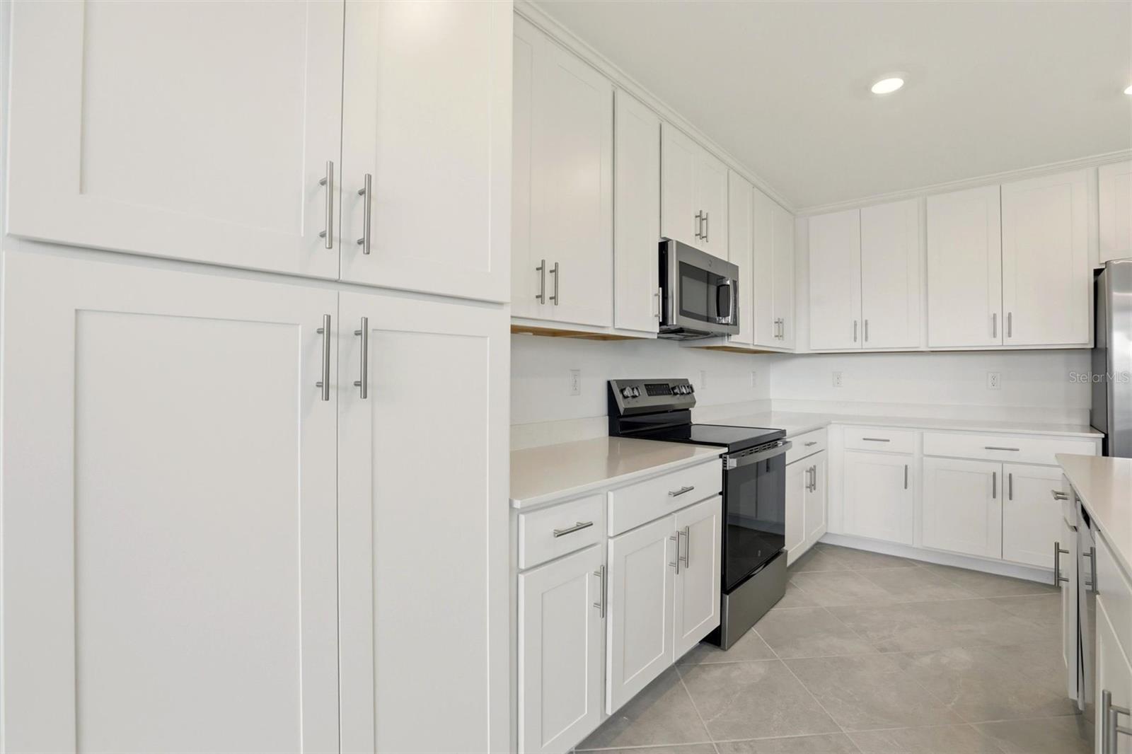 TERRACE 2/IBIS LNDG PH I BLDG - Residential