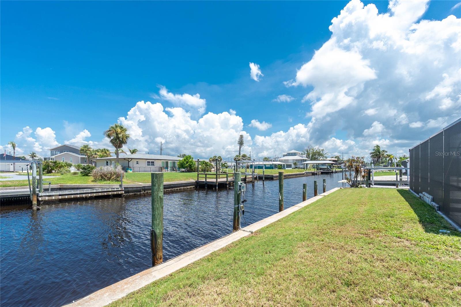 GROVE CITY SHORE - Residential