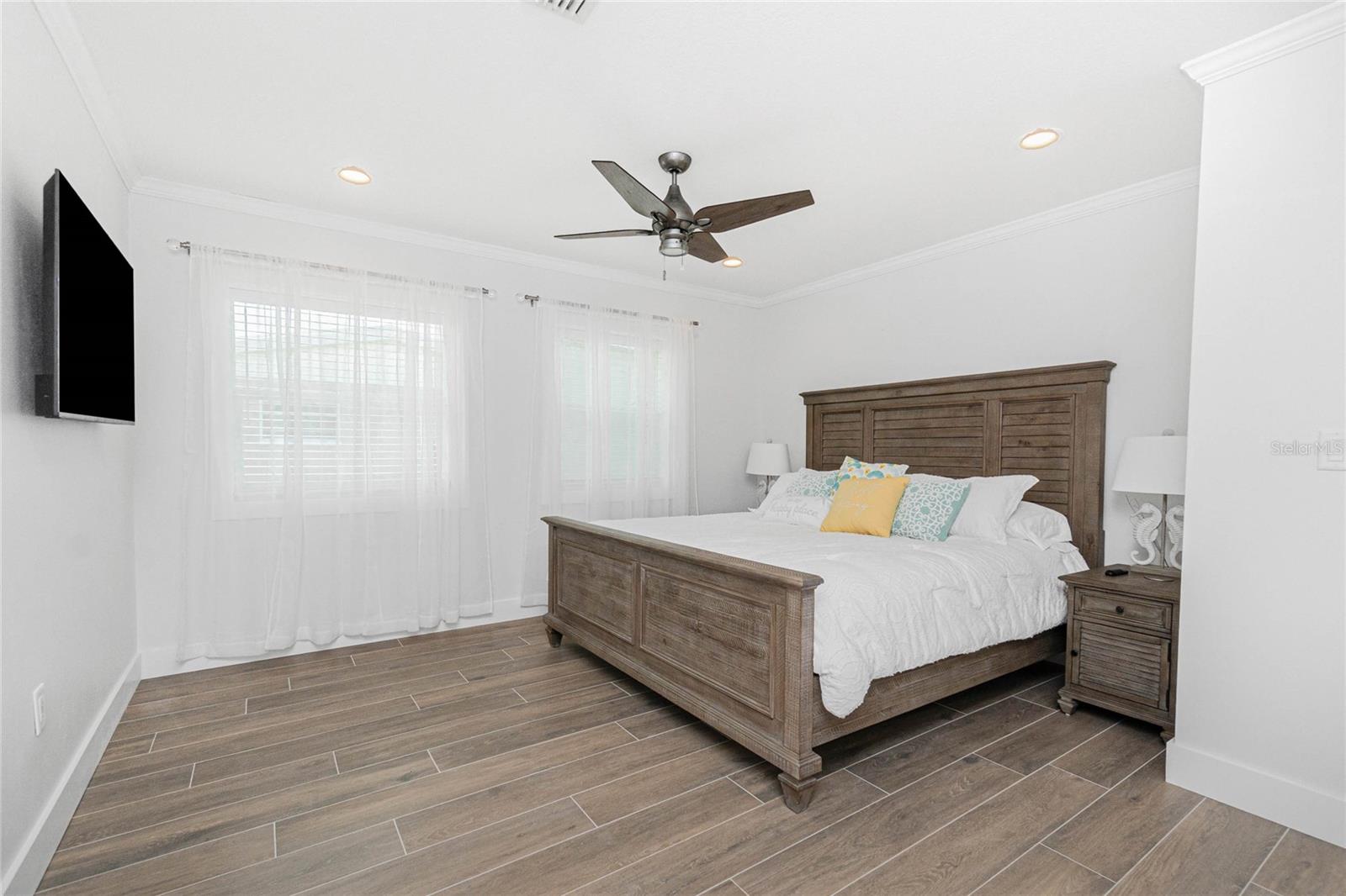 GROVE CITY SHORE - Residential