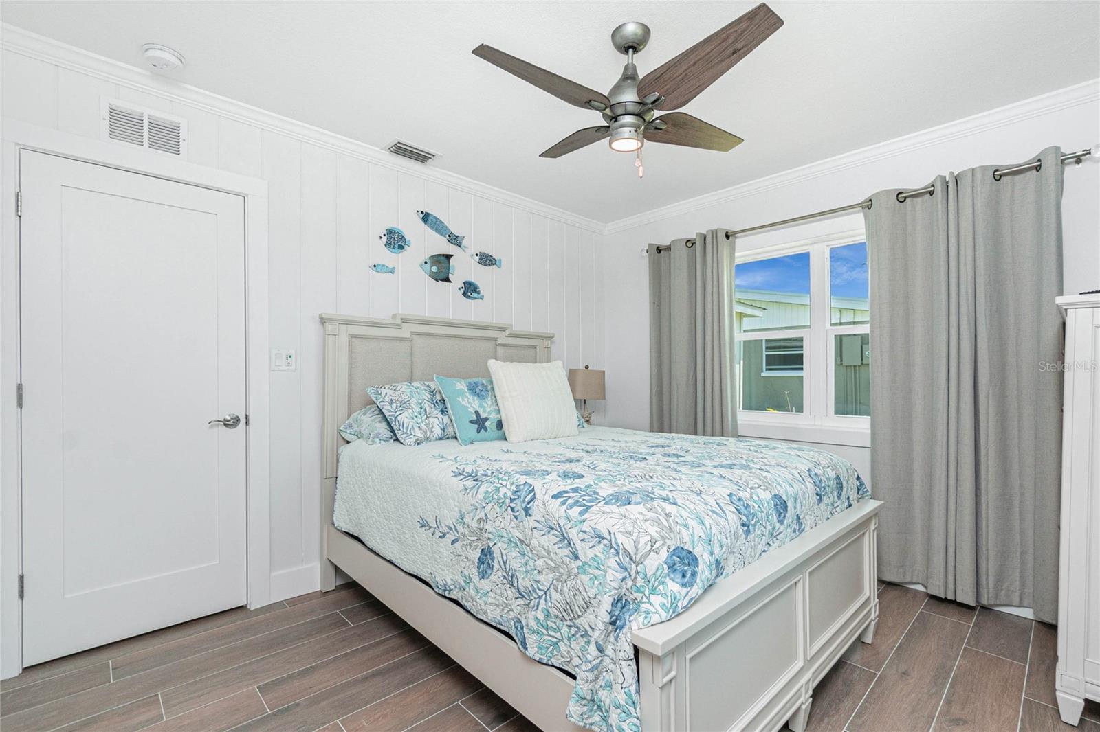 GROVE CITY SHORE - Residential