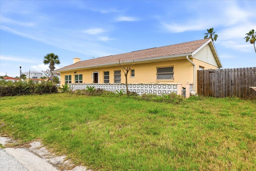 Photo of 510 Marlyn Way, Madeira Beach, FL 33708 (MLS # TB8505439)