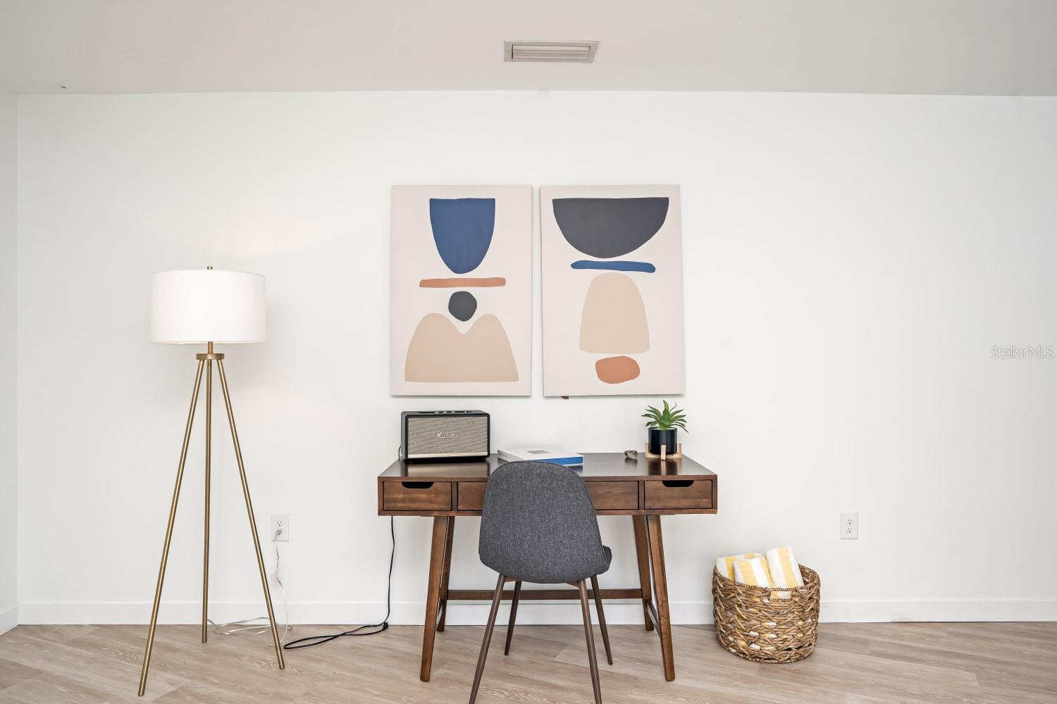 TWIN OAK POND - Residential