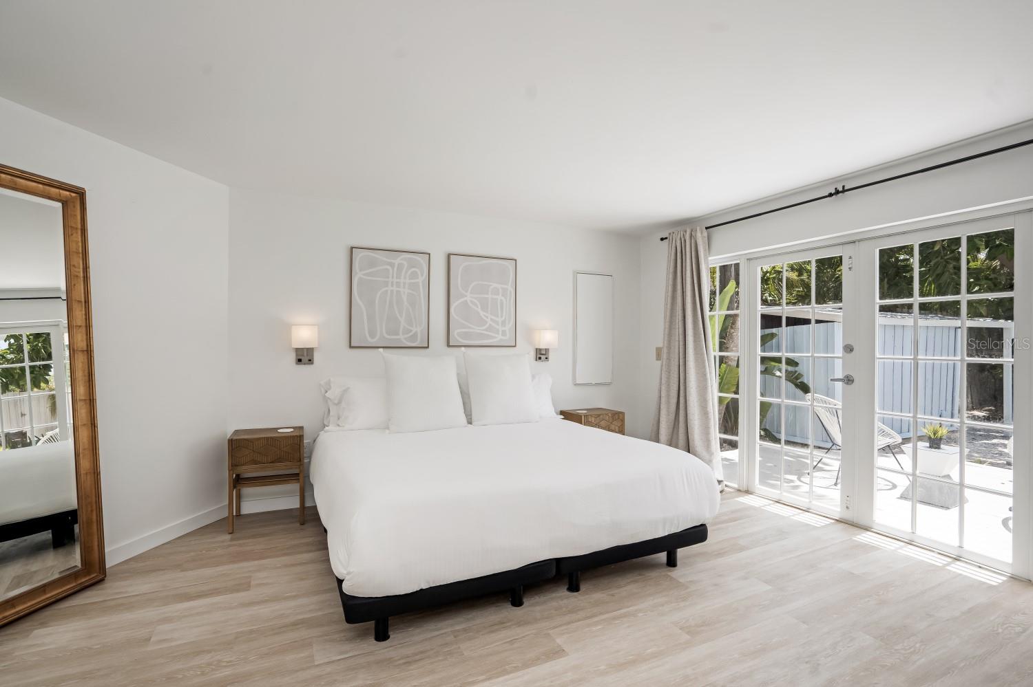 TWIN OAK POND - Residential