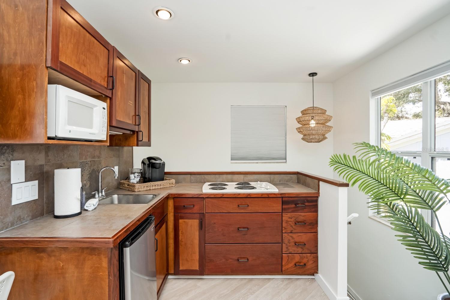 TWIN OAK POND - Residential