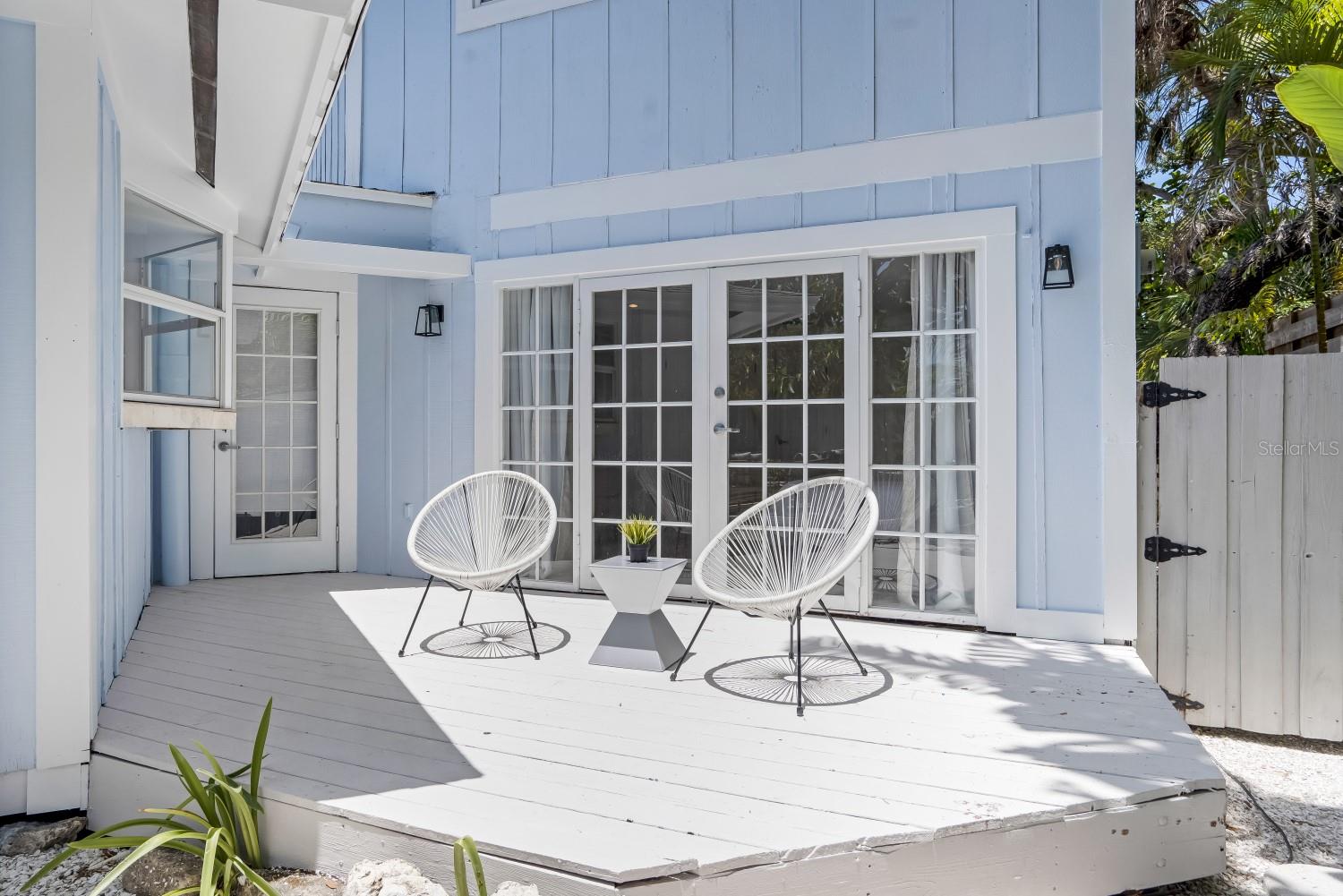 TWIN OAK POND - Residential