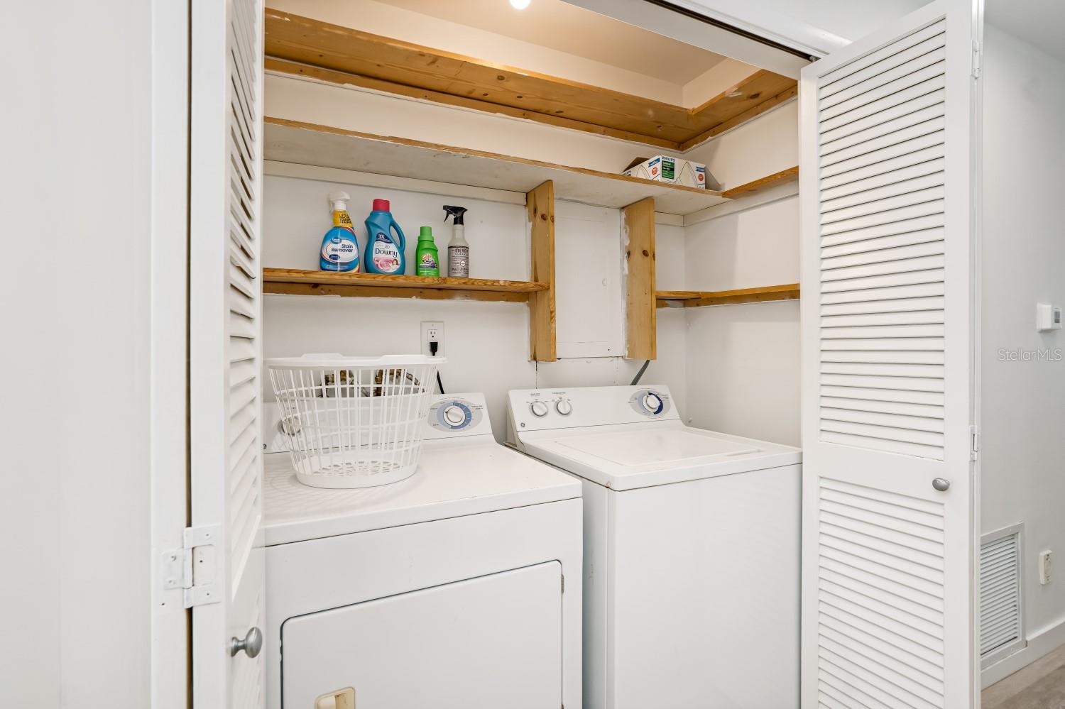 TWIN OAK POND - Residential