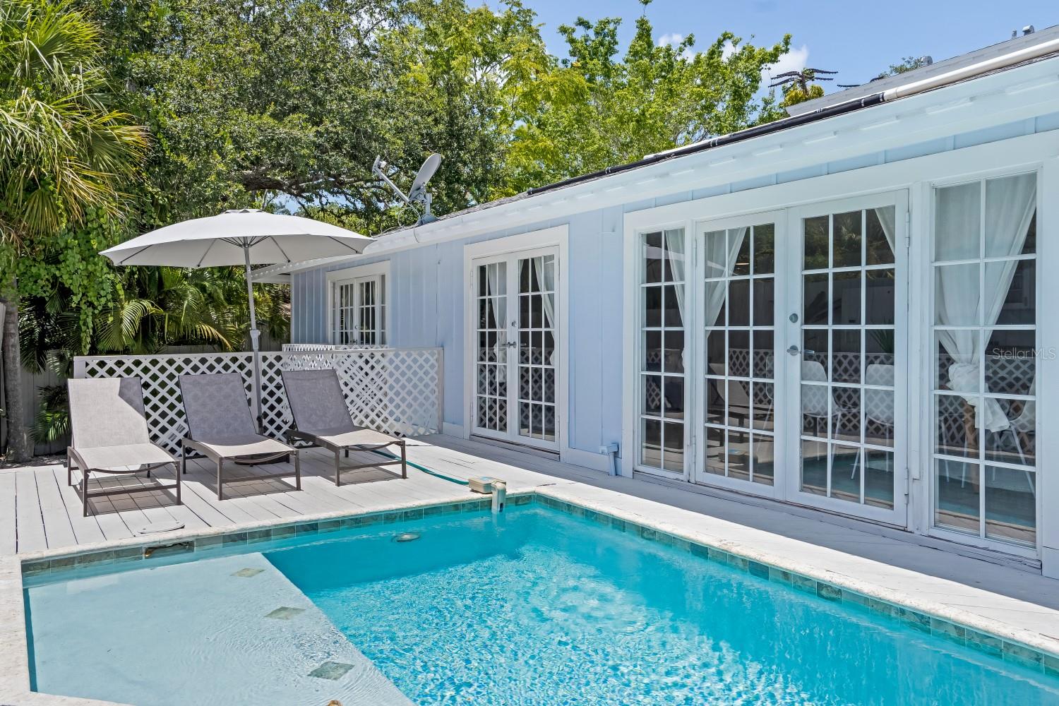 TWIN OAK POND - Residential