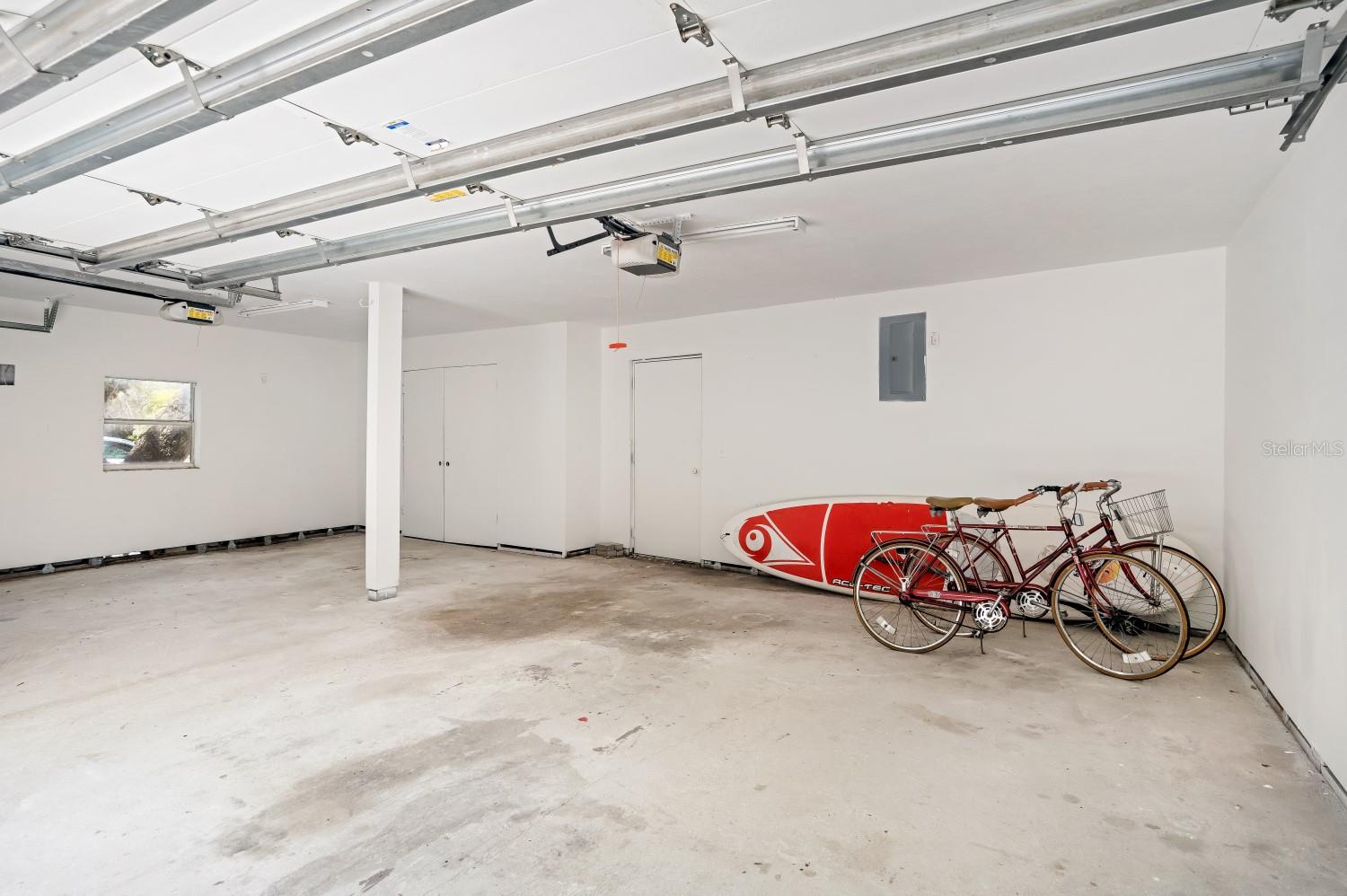 TWIN OAK POND - Residential