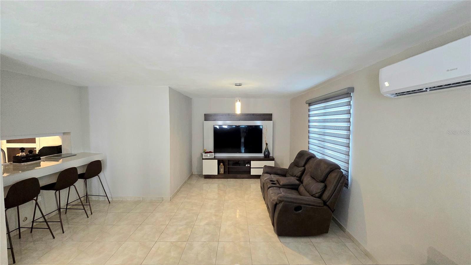 MONTECASINO HEIGHTS - Residential