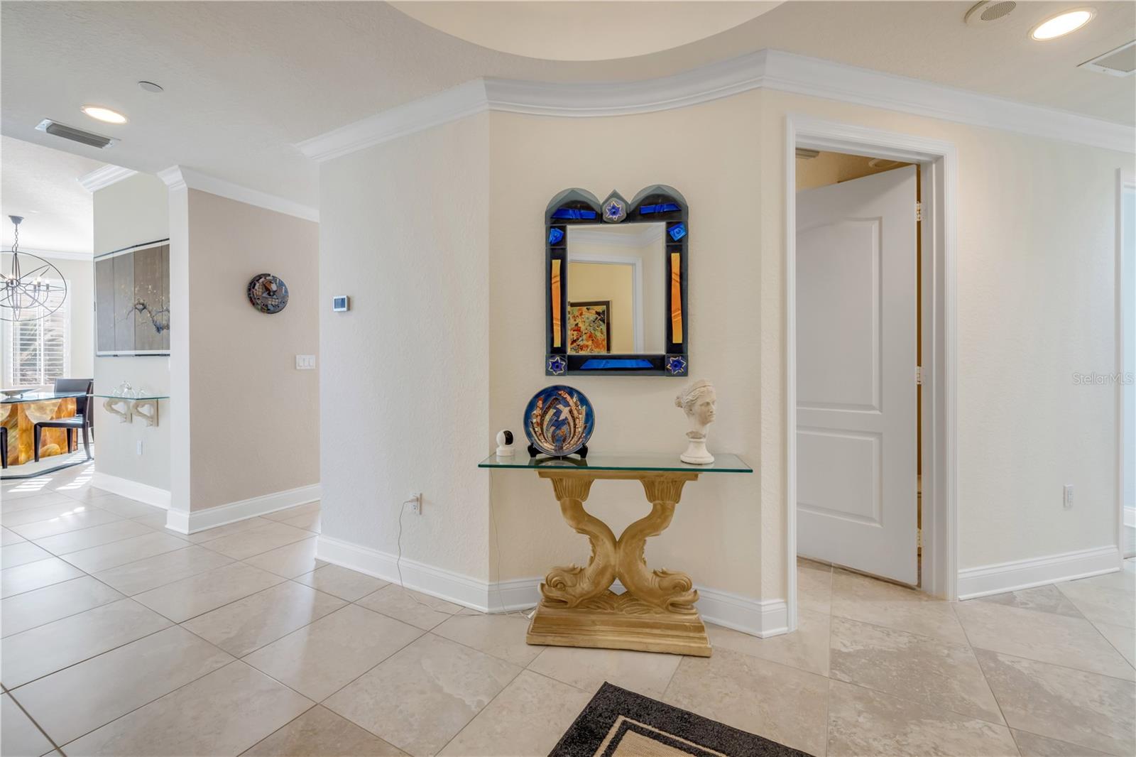 261 MINORCA BEACH WAY 406