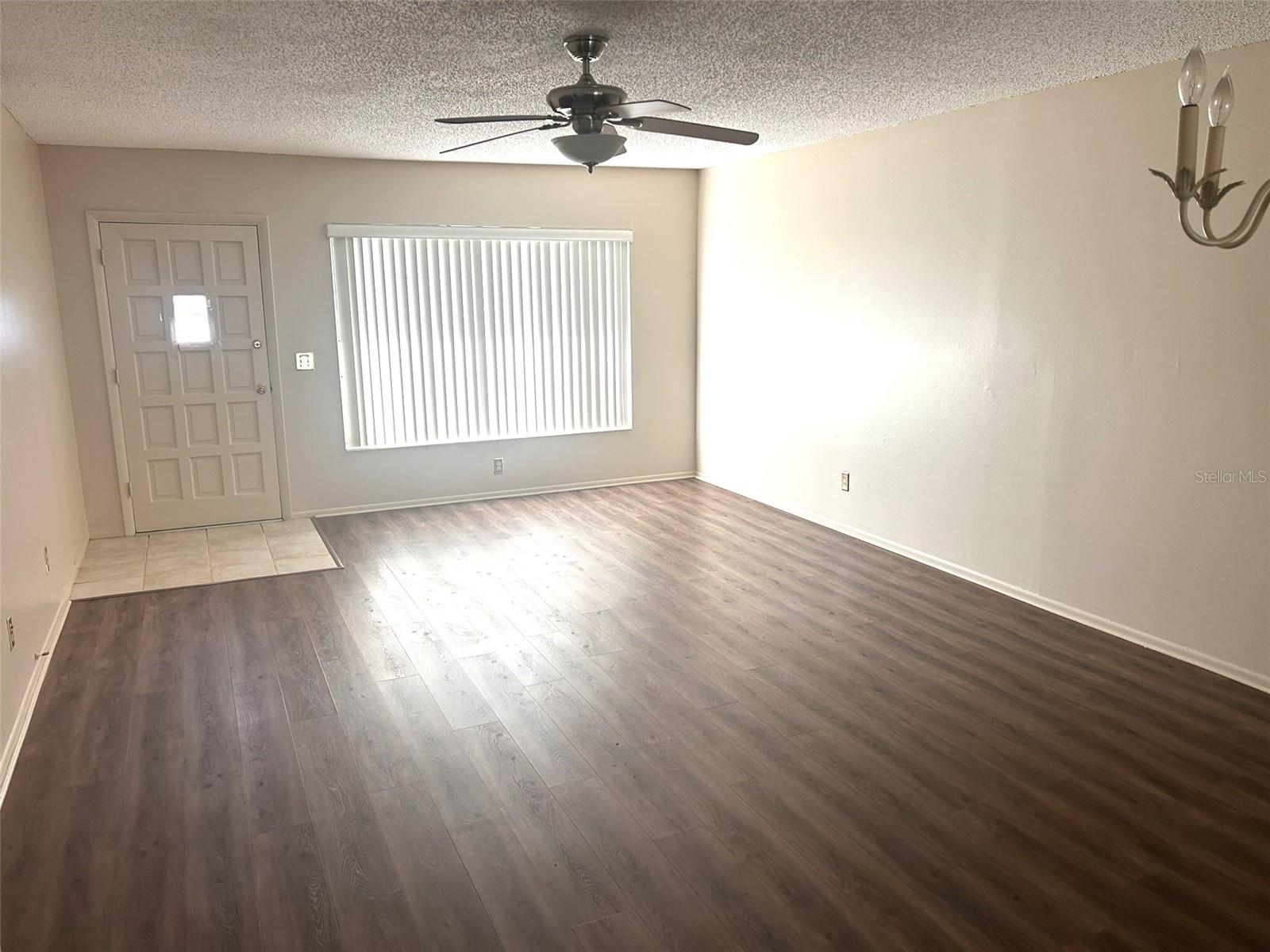 2402 ECUADORIAN WAY 18