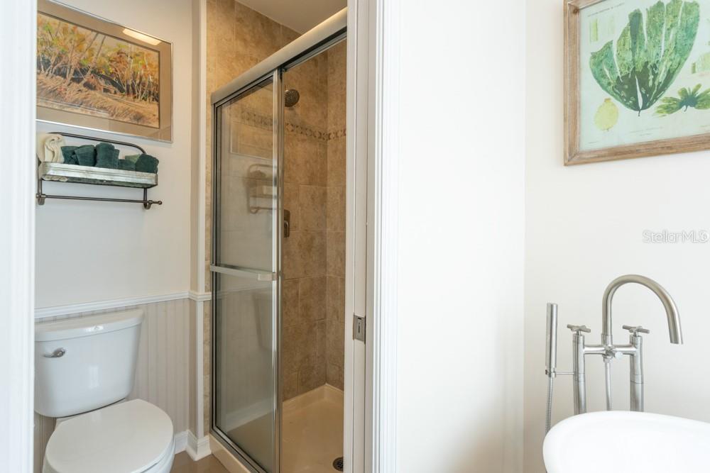 SHADOW CROSSING UNIT 04 HUNTERS RIDGE PH 01 - Residential