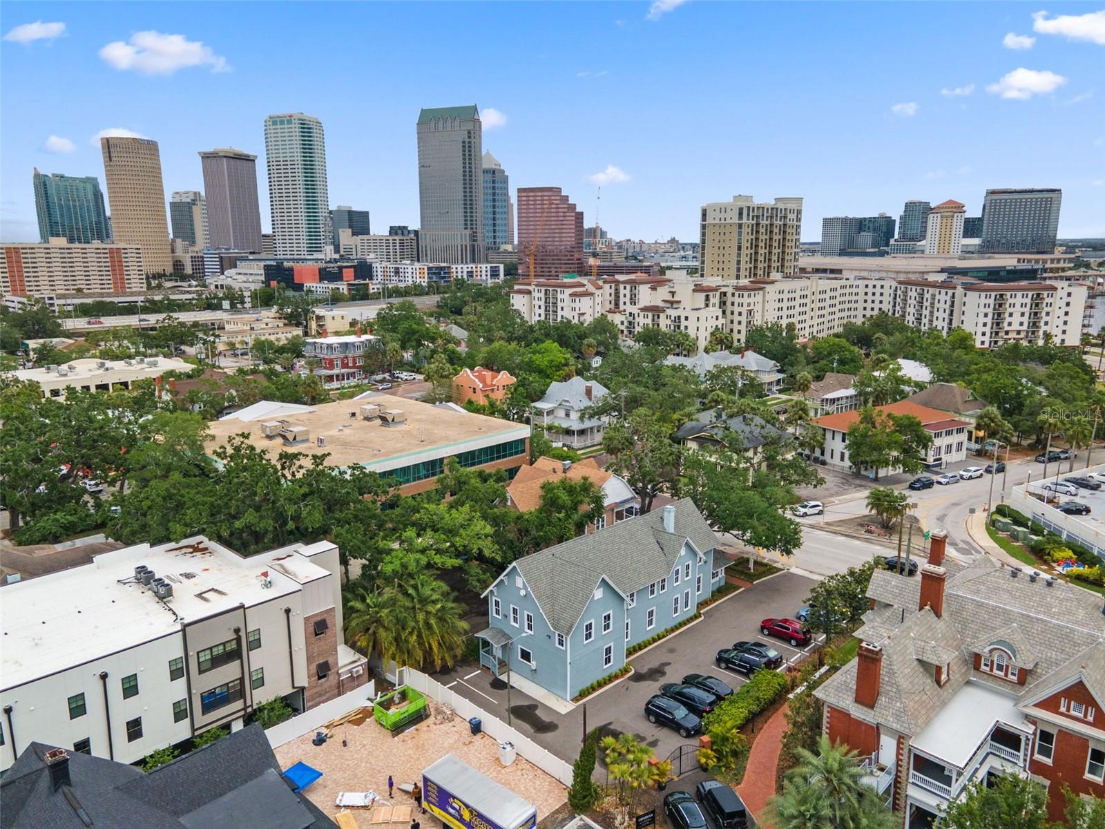 BAYSIDE - Commercial Lease