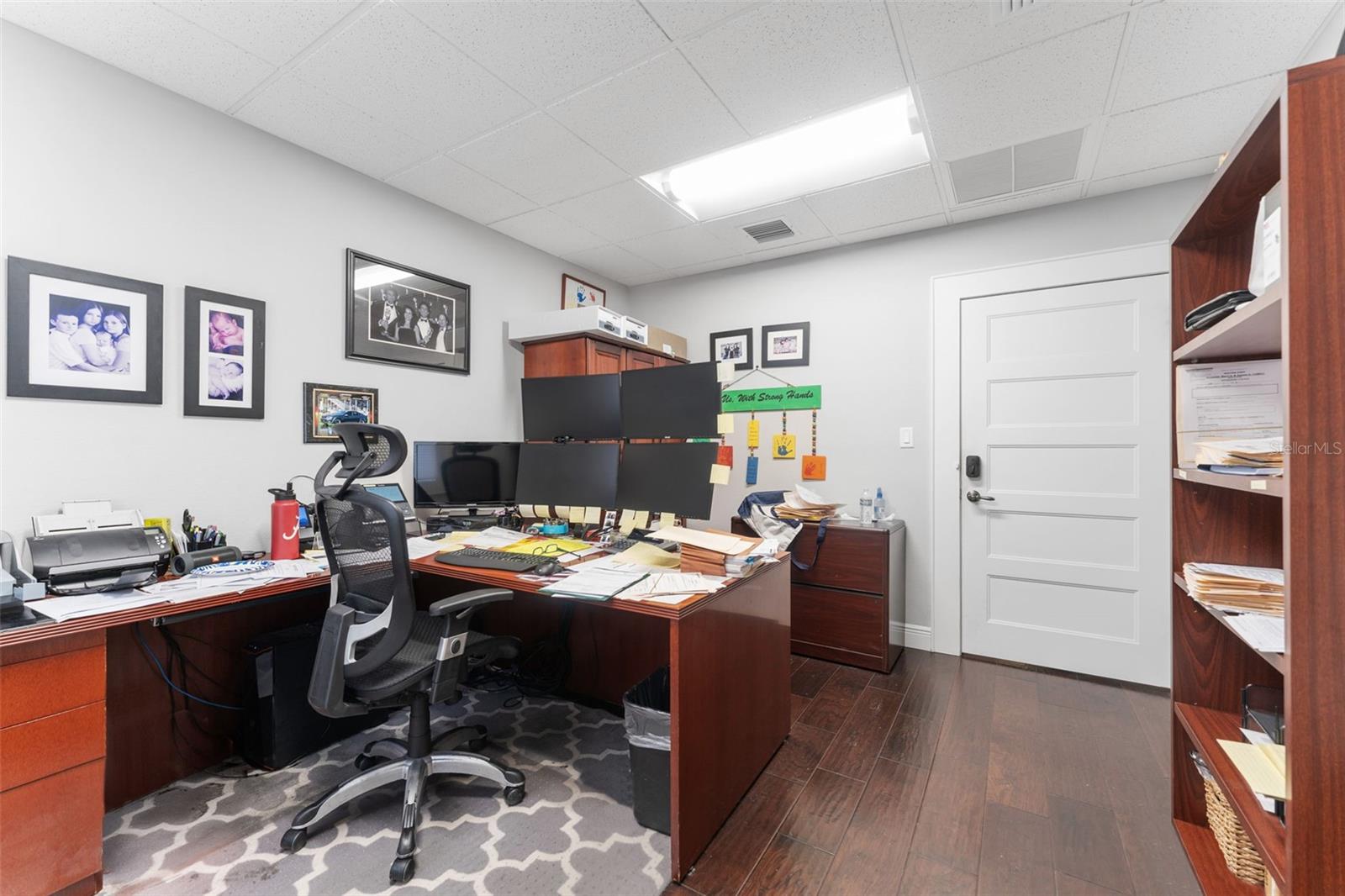BAYSIDE - Commercial Lease