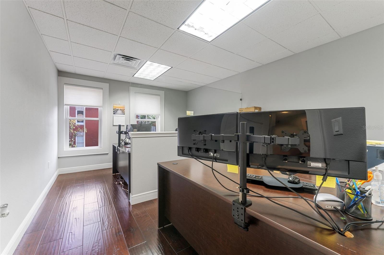 BAYSIDE - Commercial Lease