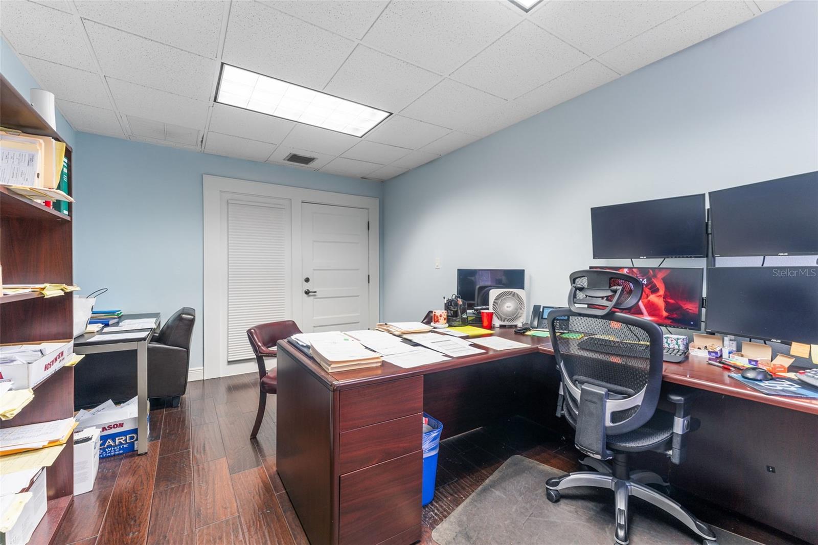 BAYSIDE - Commercial Lease