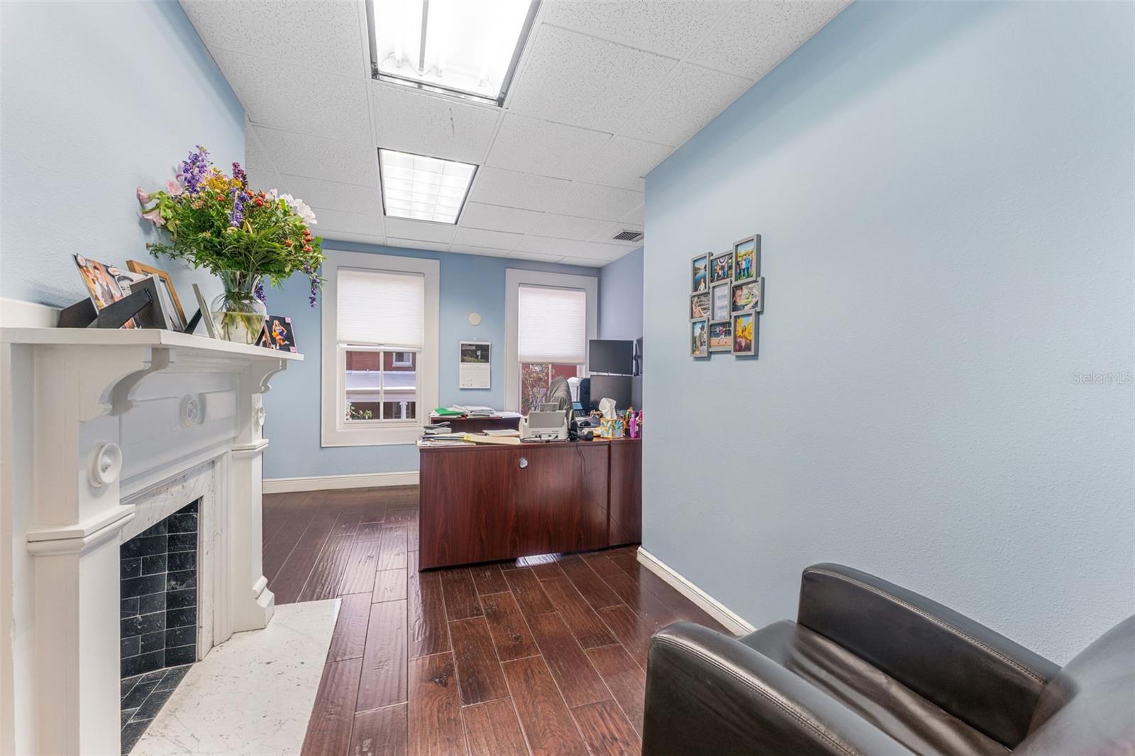 BAYSIDE - Commercial Lease