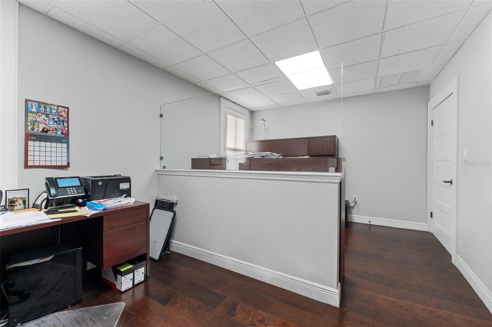 BAYSIDE - Commercial Lease