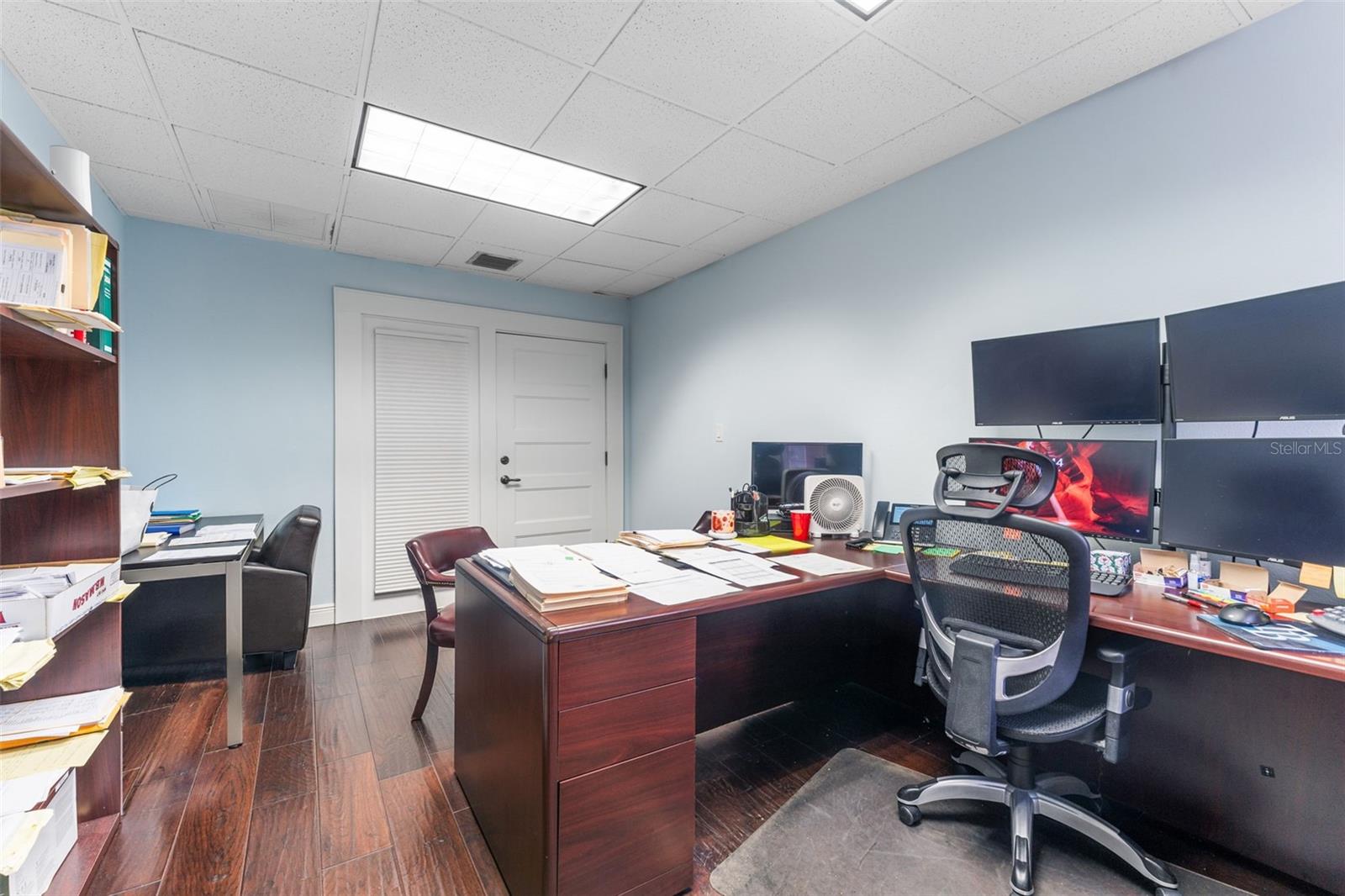 BAYSIDE - Commercial Lease