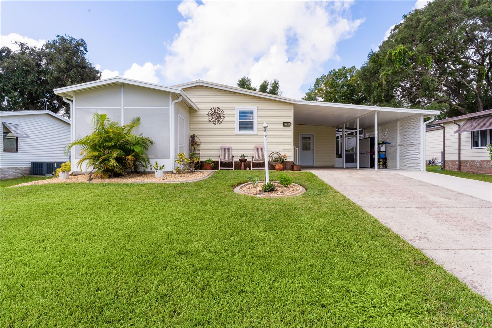 View THE VILLAGES, FL 32159 mobile home