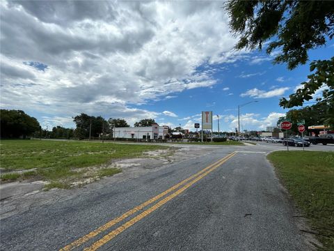 Tiny photo for 300 SW 18th Street, Ocala, FL 34471 (MLS # OM727263)