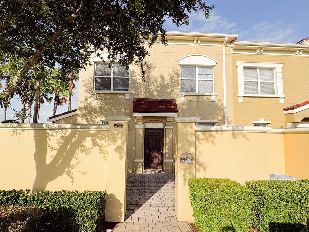 Photo of 2520 Bella Vista Drive, Davenport, FL 33897 (MLS # O6313342)