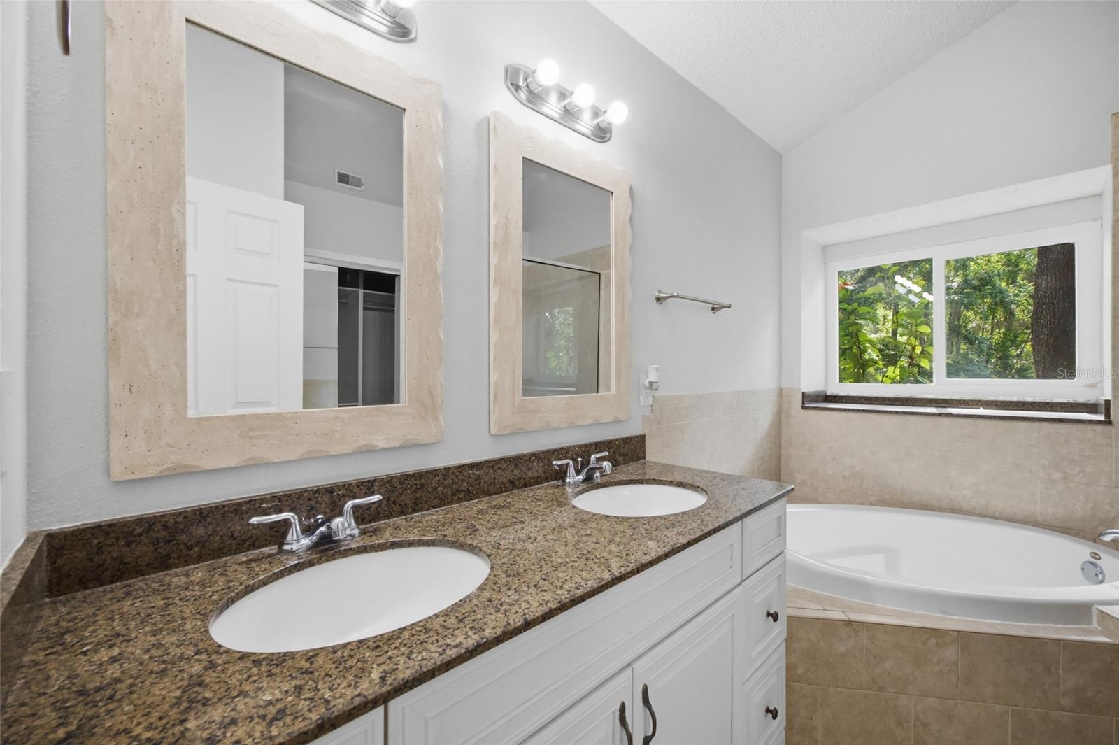 TAMPA PALMS 2C UNIT 1 - Residential