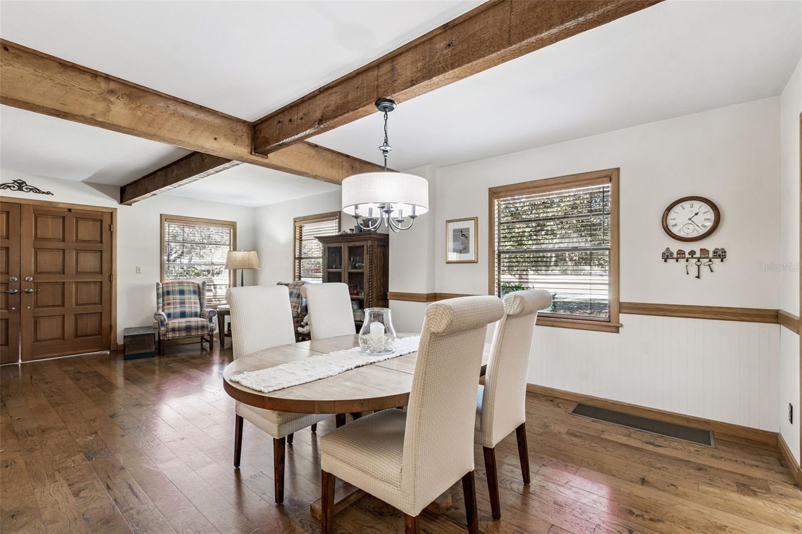 GOLDEN ACRES - Residential