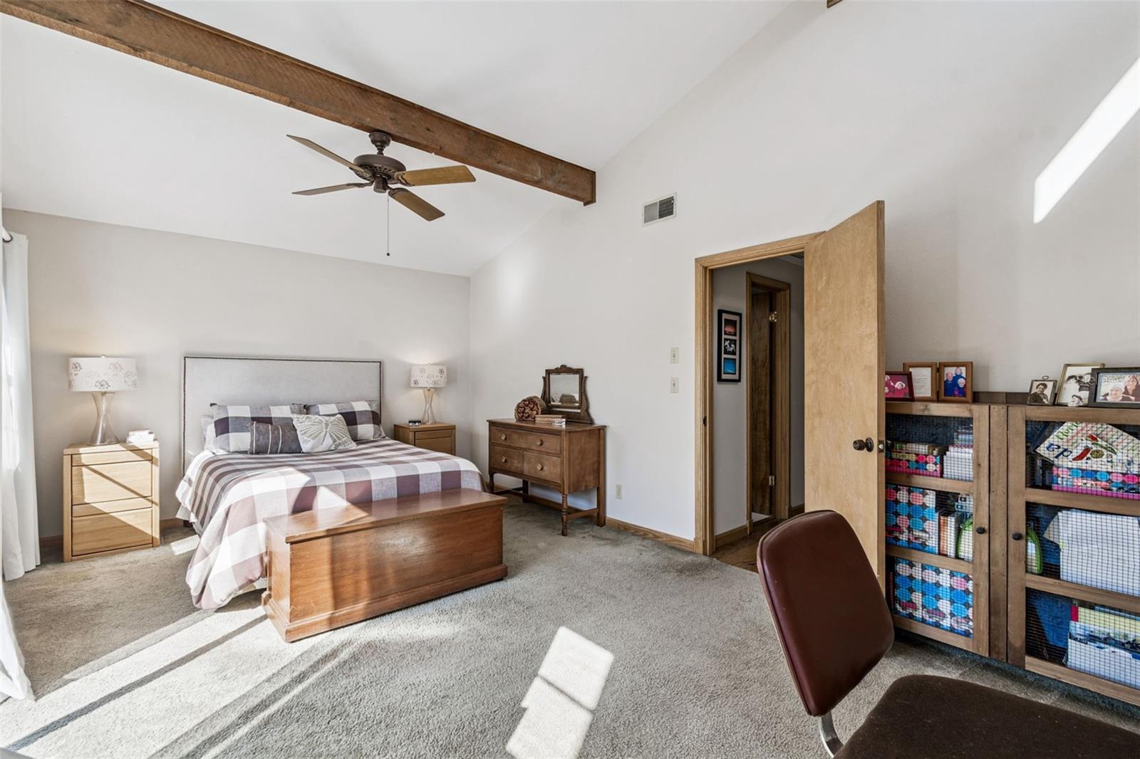 GOLDEN ACRES - Residential