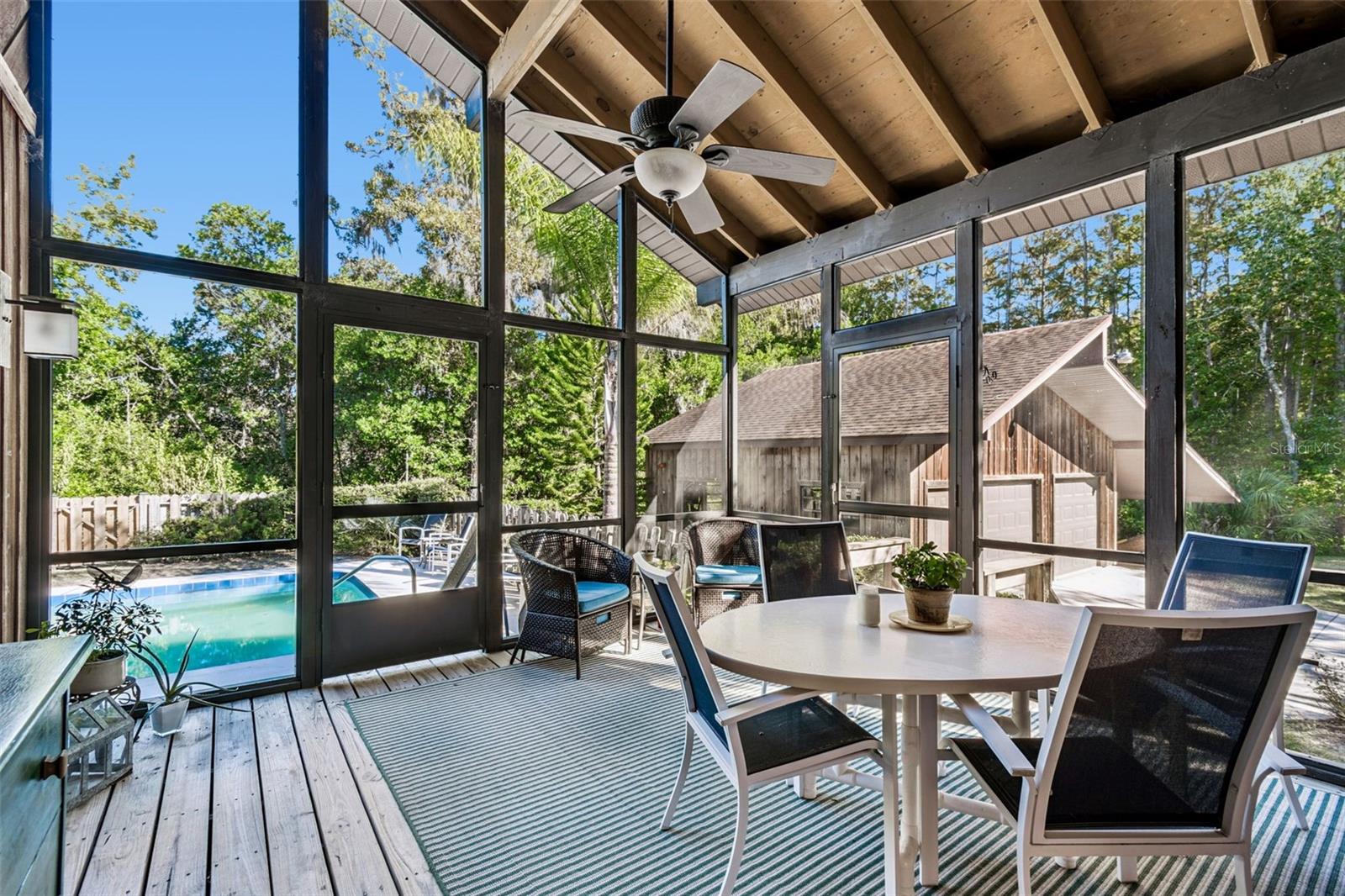 GOLDEN ACRES - Residential