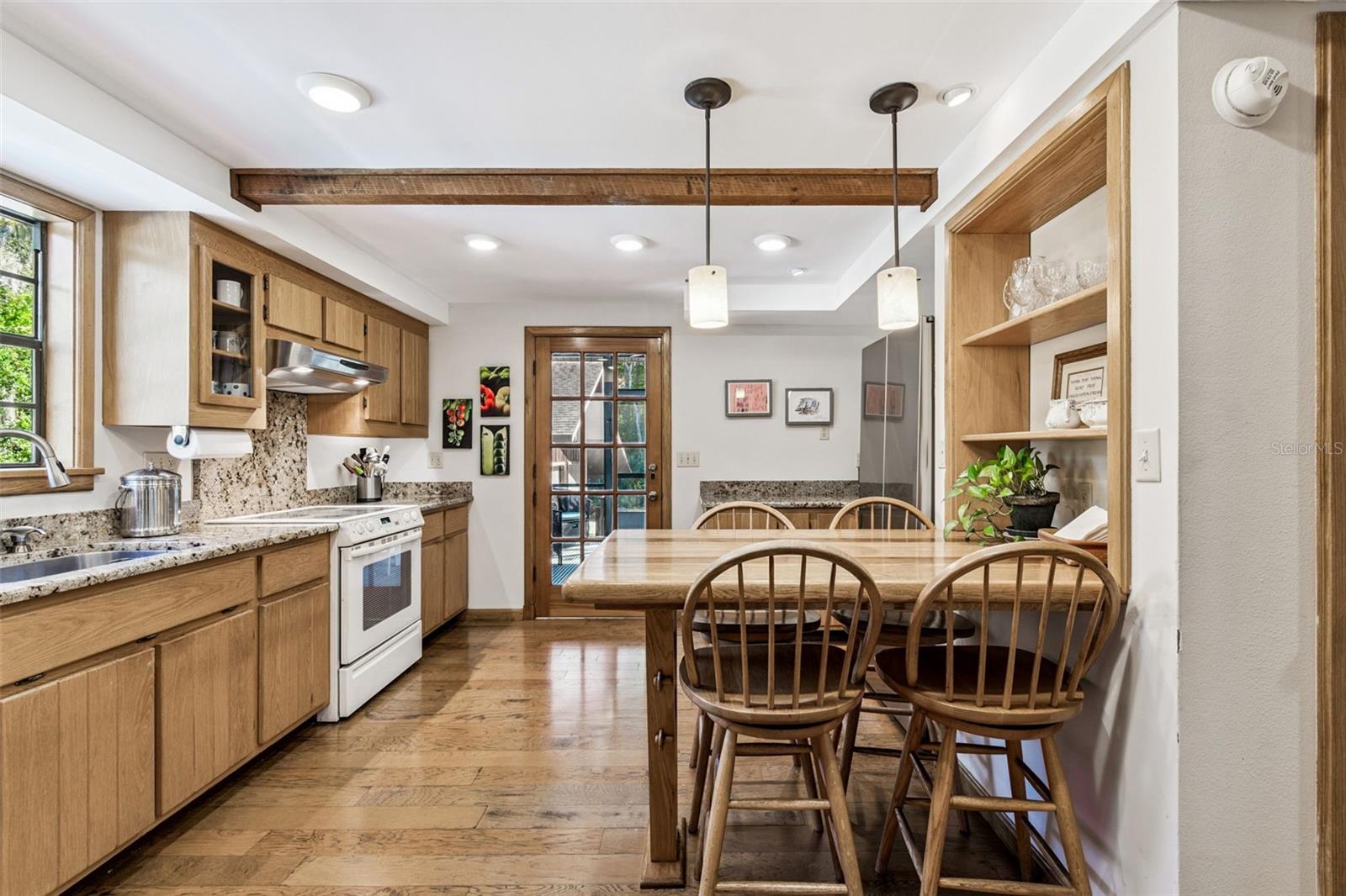 GOLDEN ACRES - Residential