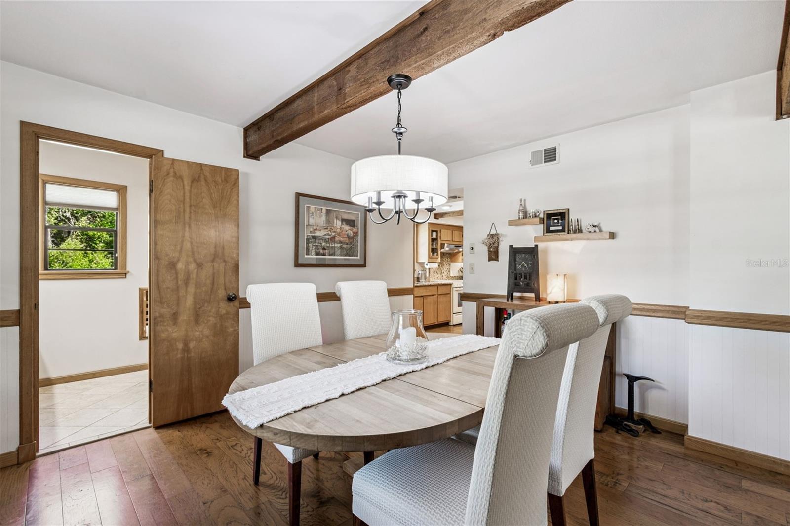 GOLDEN ACRES - Residential