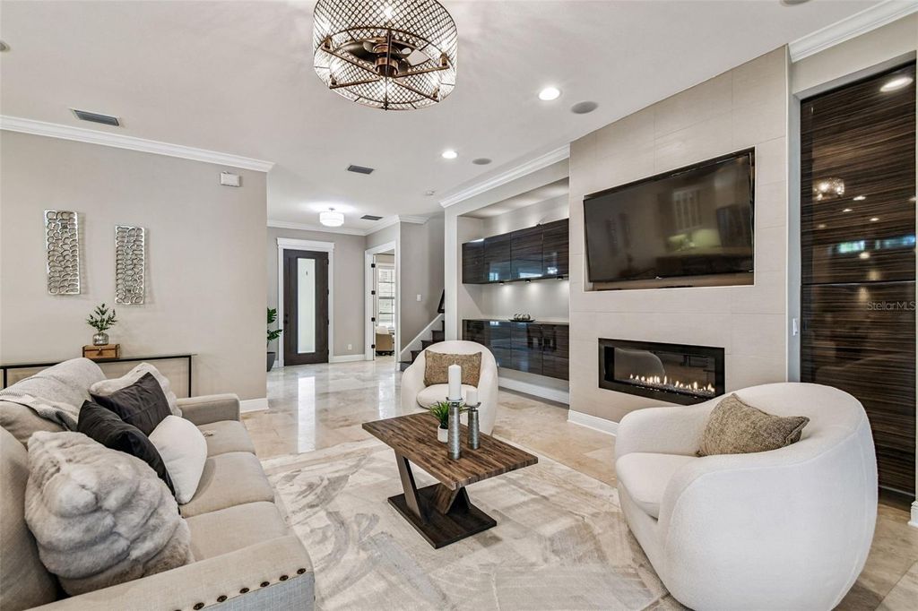 Photo of 3901 S Lynwood Avenue, Tampa, FL 33611 (MLS # TB8453700)