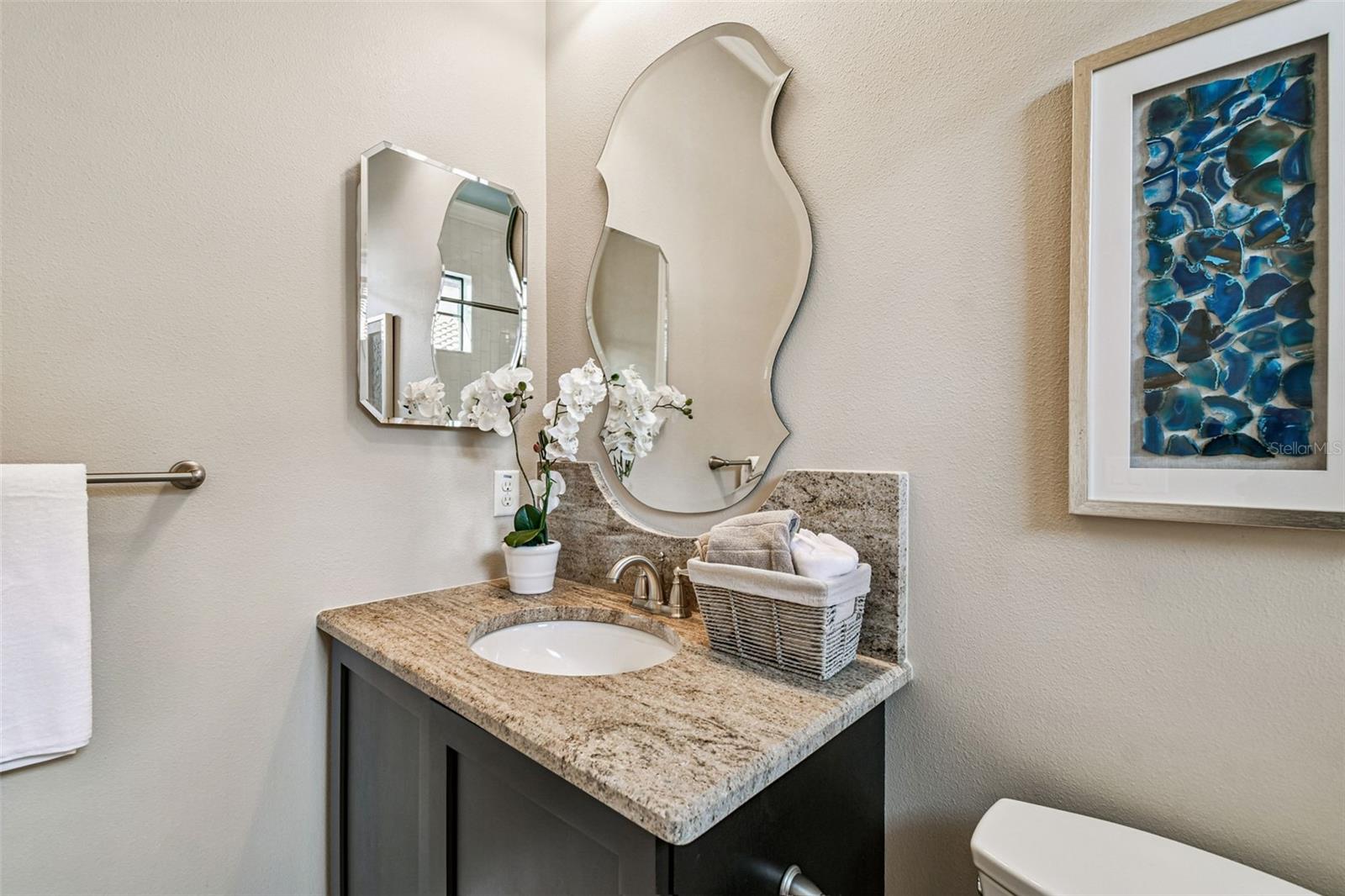 LYNWOOD - Residential