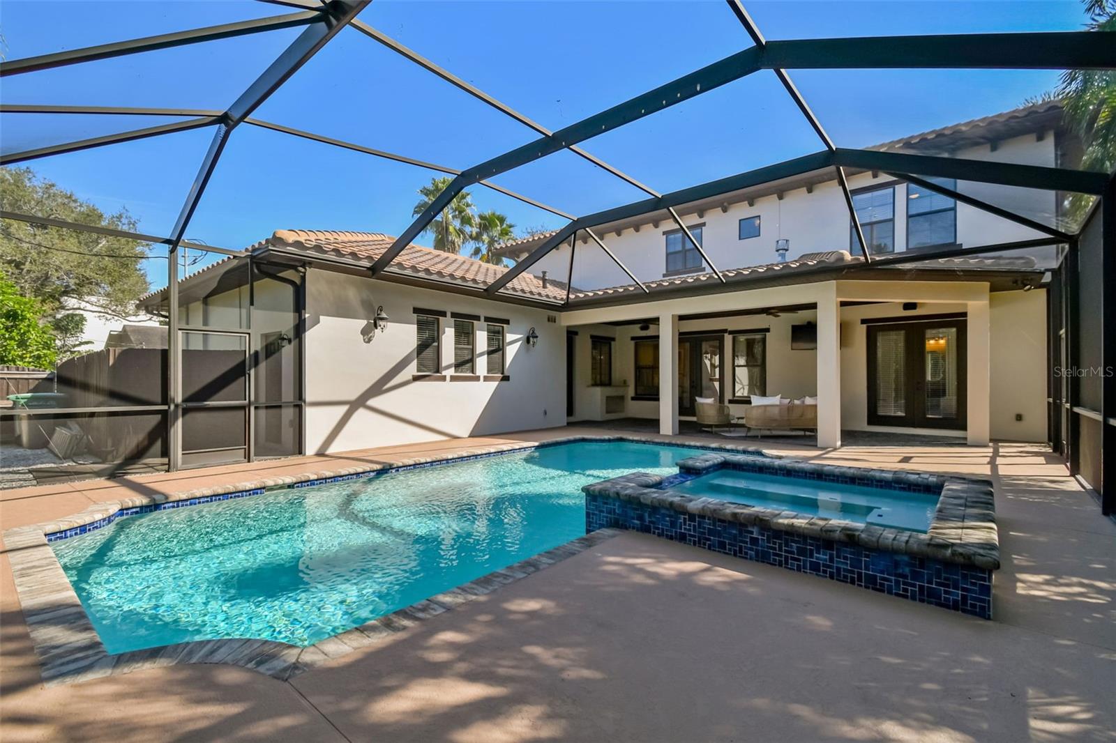 LYNWOOD - Residential