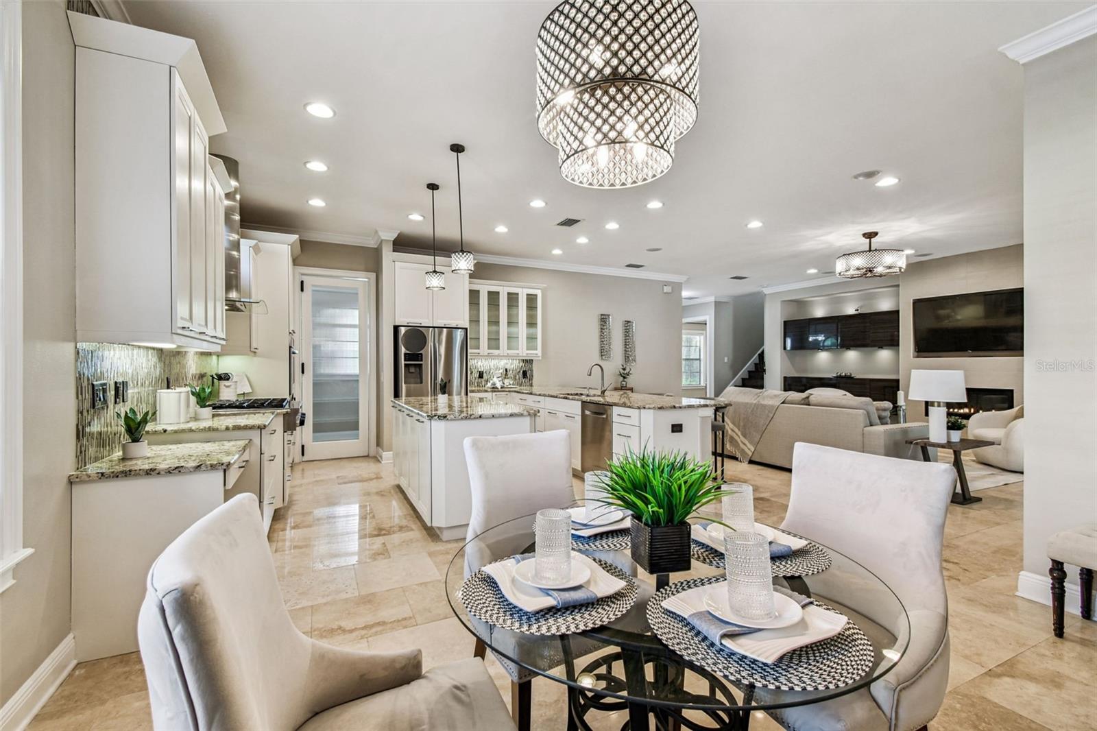 LYNWOOD - Residential