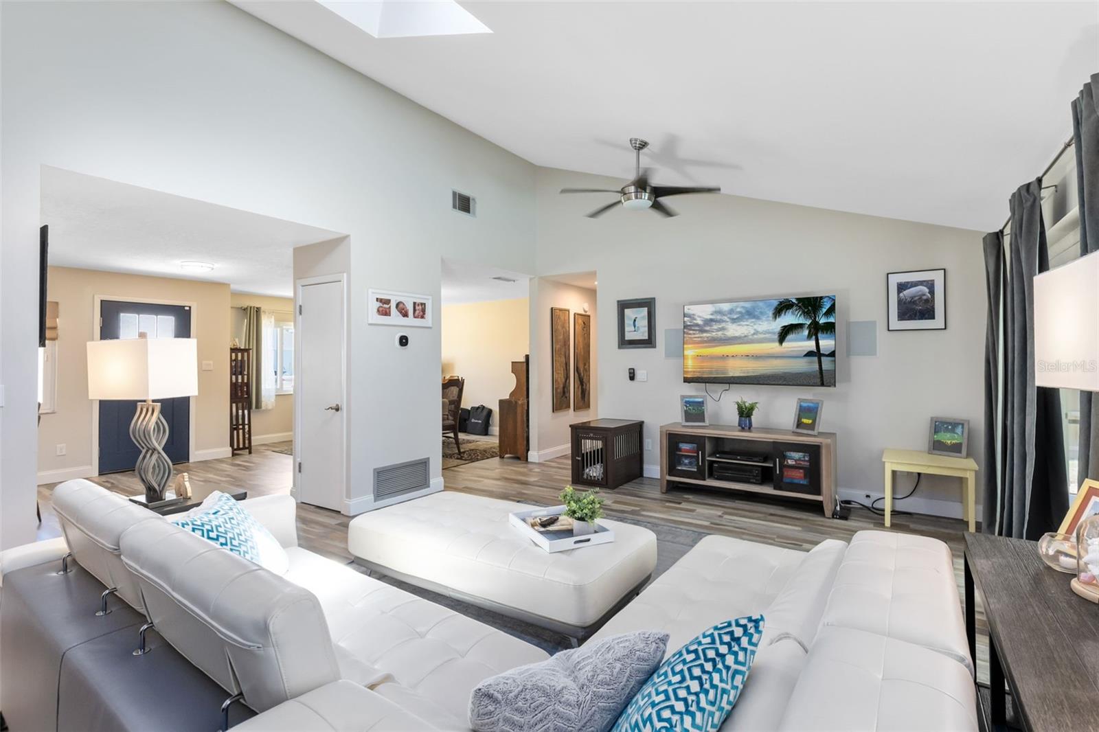 525 SOUTHPORT DRIVE