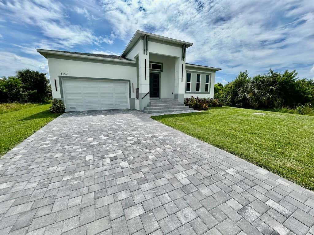 Photo of 8147 Tracy Circle, Port Charlotte, FL 33981 (MLS # C7529271)