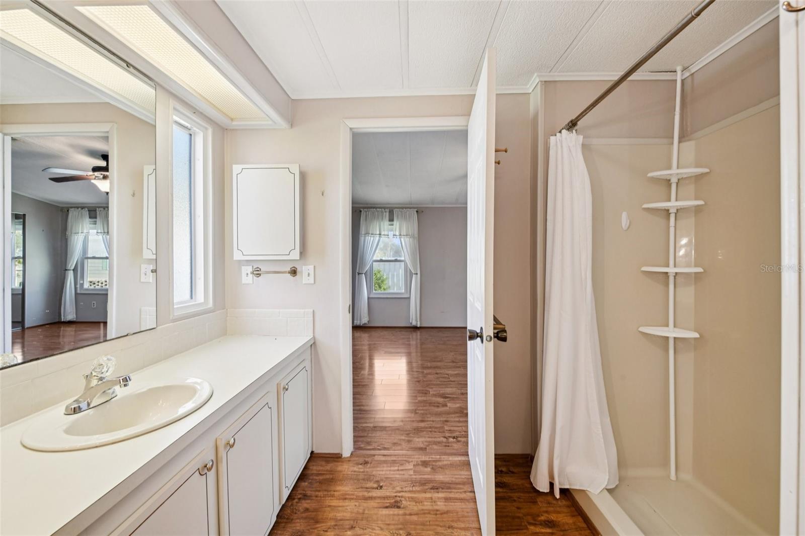 KOVE ESTATES COOP - Residential