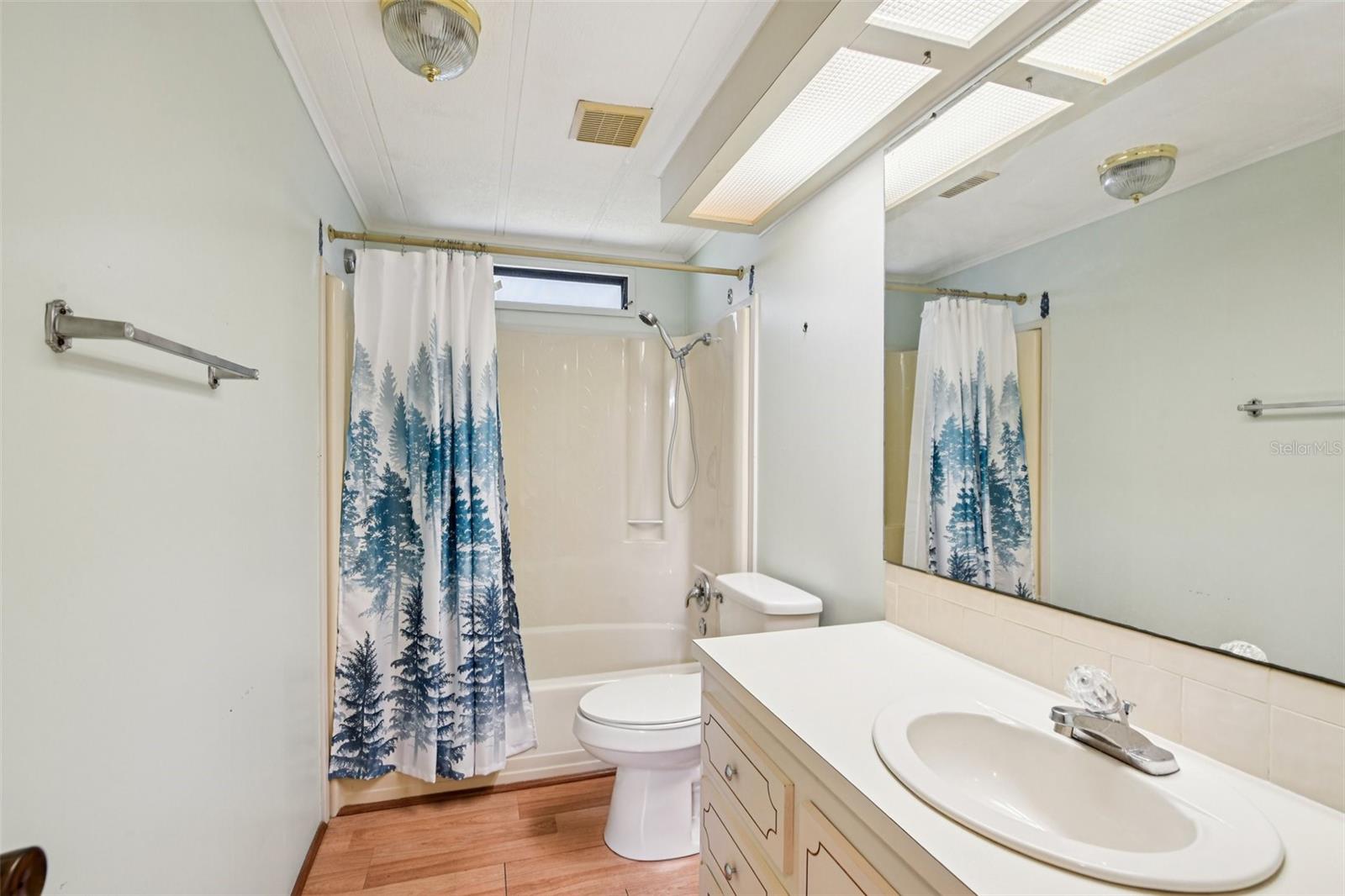 KOVE ESTATES COOP - Residential